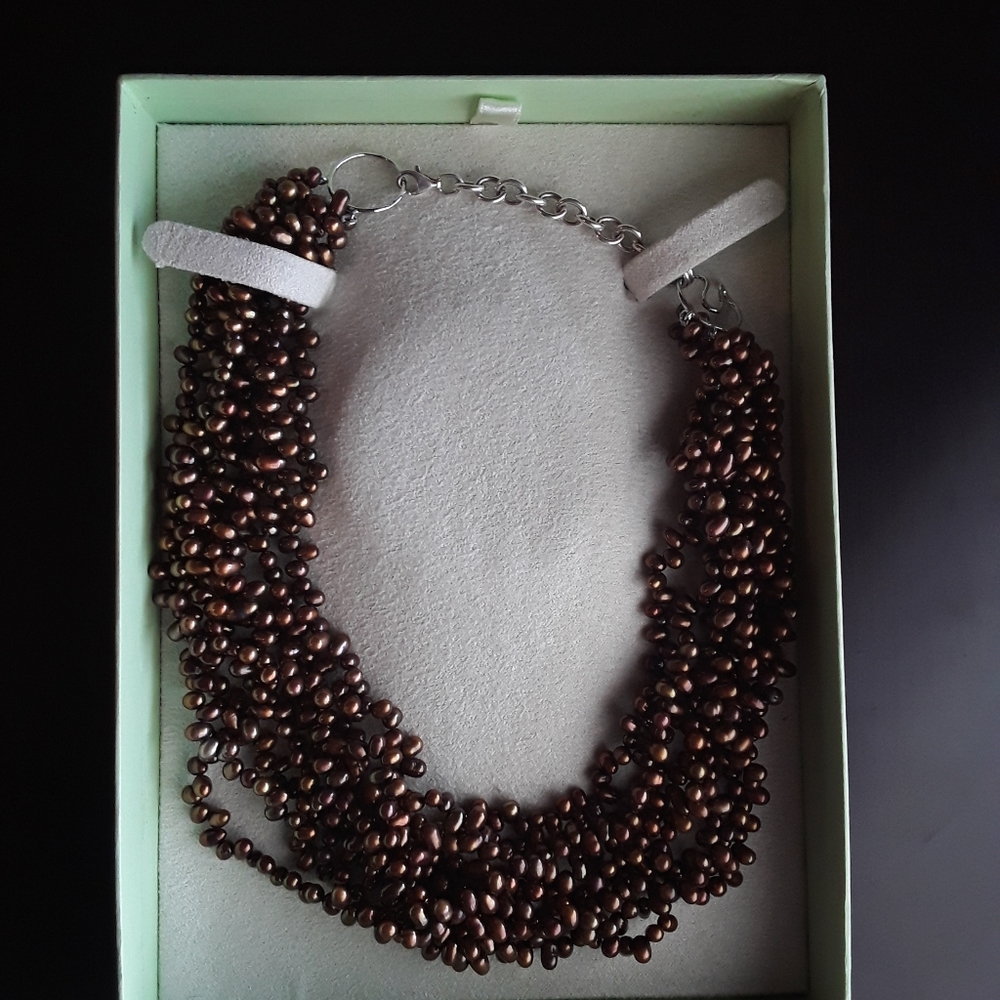Brown pearl necklace